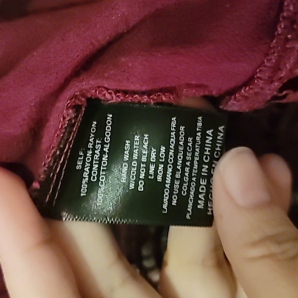 Elegant Burgundy Lace Trim Sweater - Picture 3 of 5